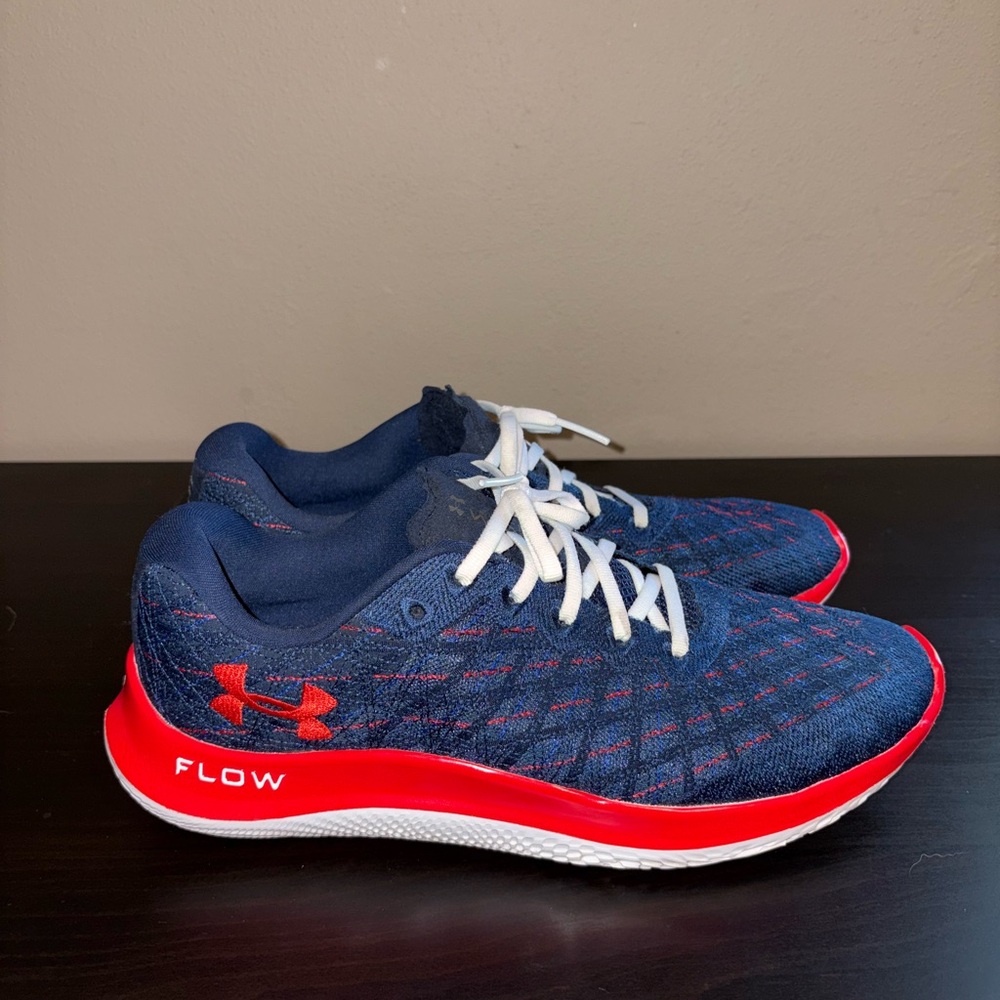 Under Armour Men’s Flow Velociti Wind, Navy and Red Running Shoes